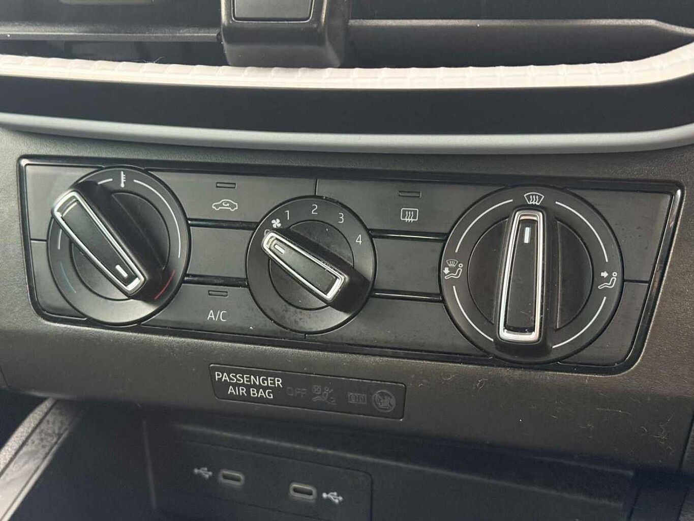 SEAT Ibiza 1.0 TSI 95 SE Edition 5dr